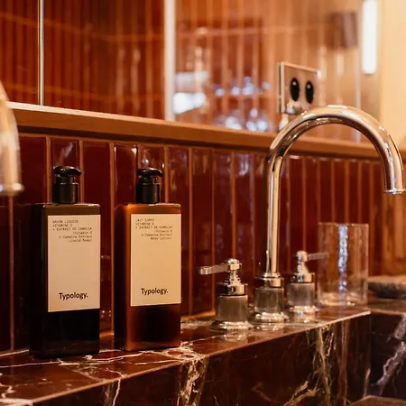 Konfidentiel Hotel 4*